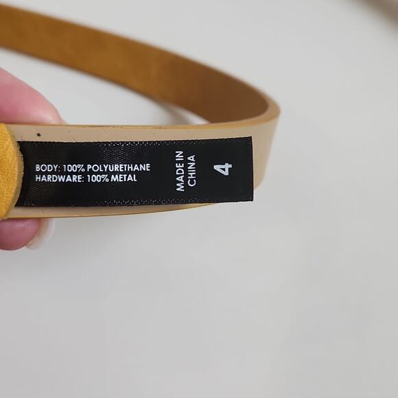 Women's Mustard Yellow Belt Size 4 Adjustable Gold Metal Buckle NWOT Accessories - Picture 4 of 5